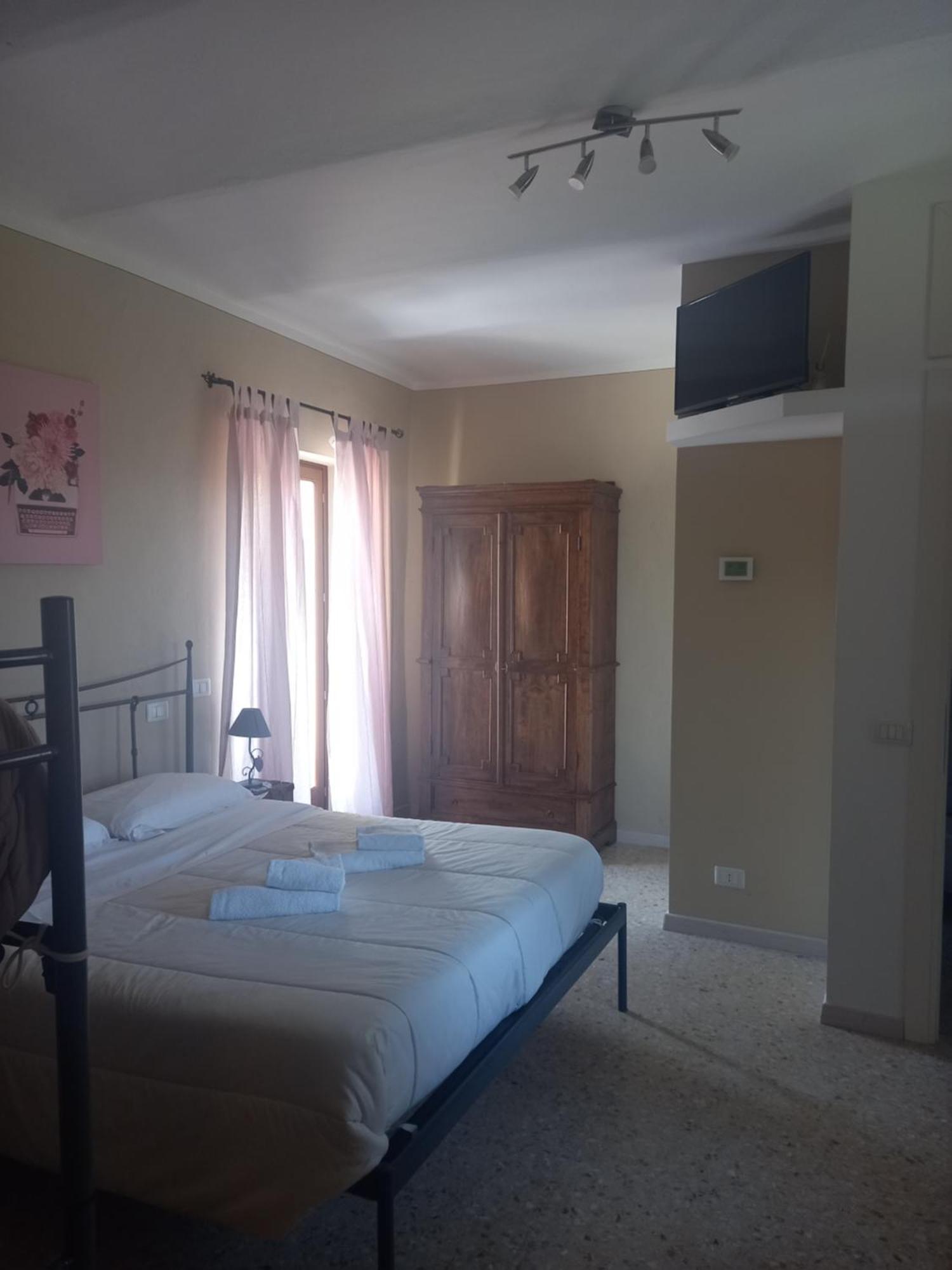 I Baracchi Hotel Фрабоза Сотана Стая снимка